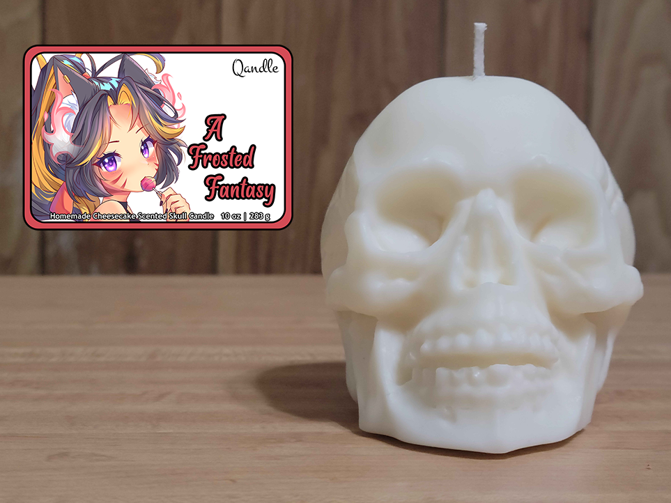 A Frosted Fantasy Skull Candle