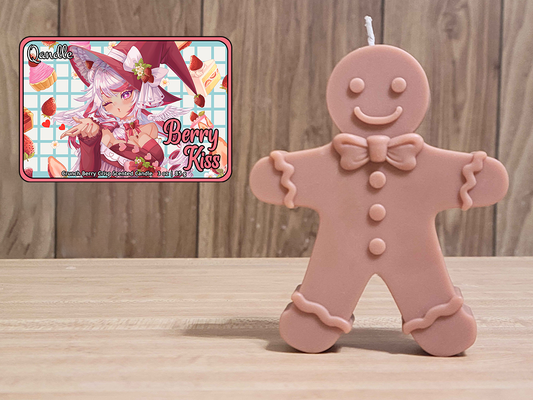 Berry Kiss Gingerbread Man Candle