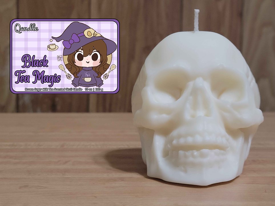 Black Tea Magic Skull Candle