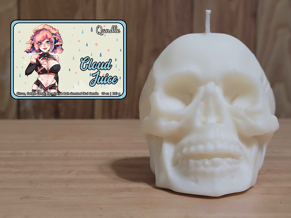 Cloud Juice Skull Candle