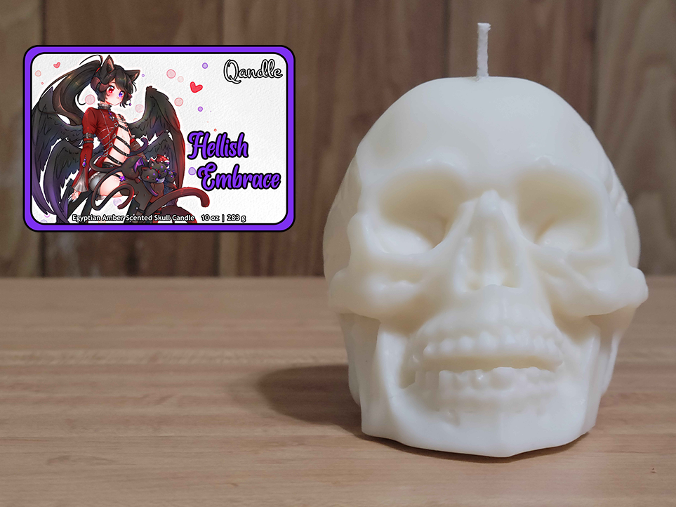 Hellish Embrace Skull Candle