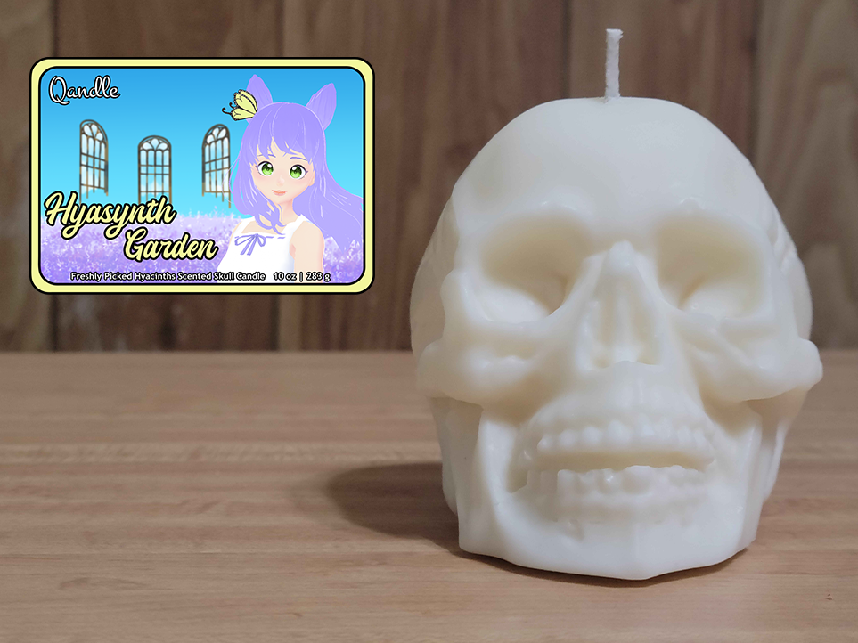 Hyasynth Garden Skull Candle