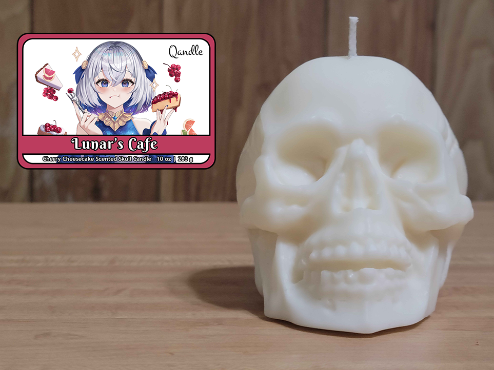 Lunar's Cafe Skull Candle