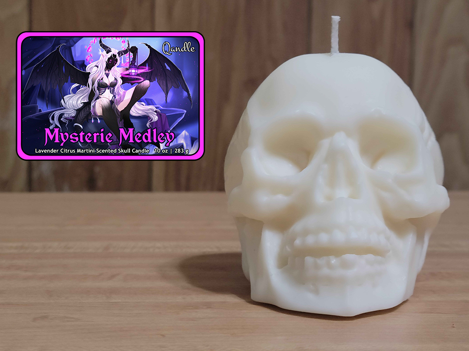 Mysterie Medley Skull Candle