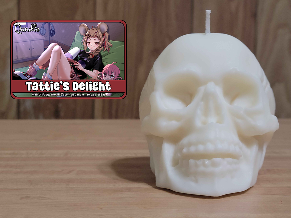Tattie's Delight Skull Candle