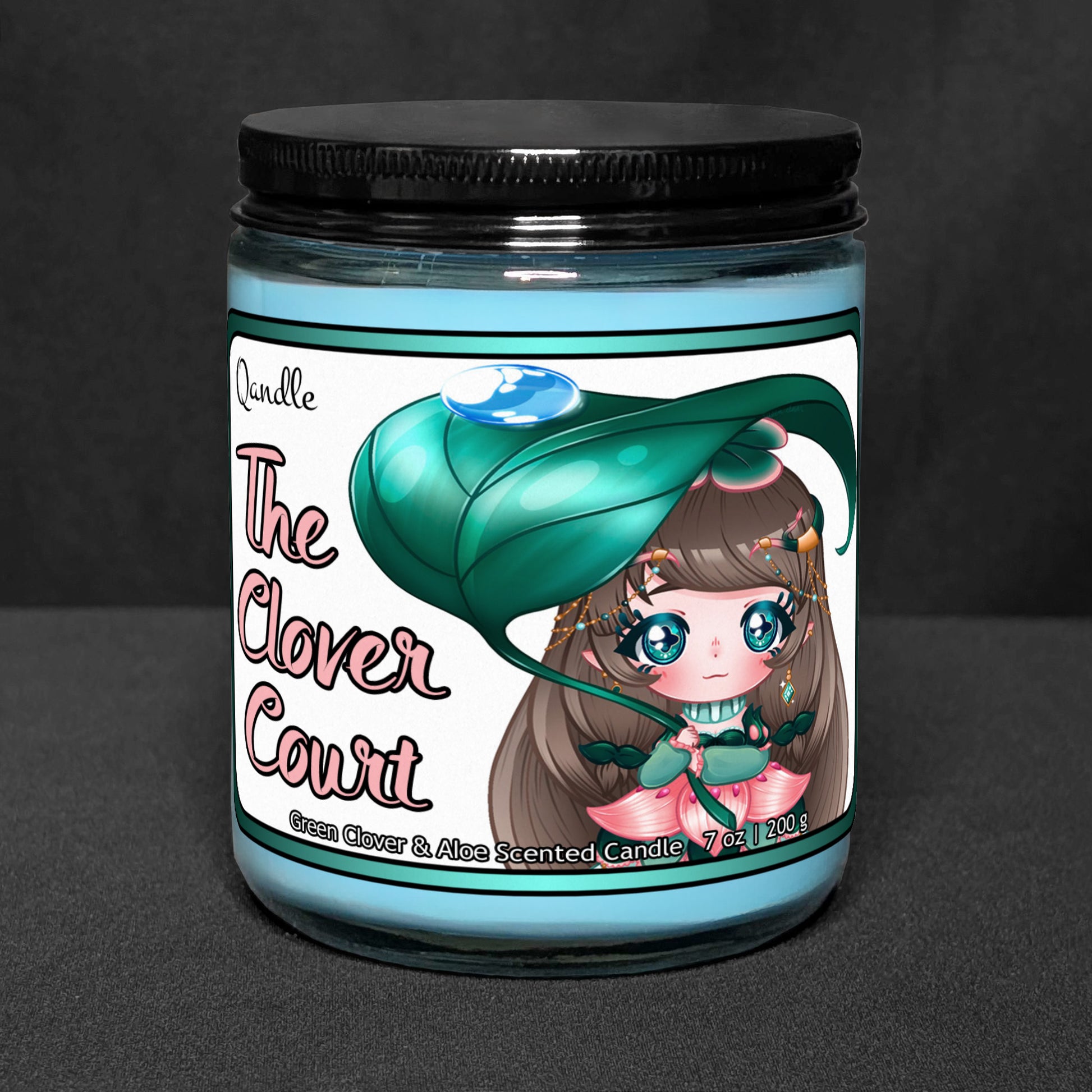 The Clover Court Candle