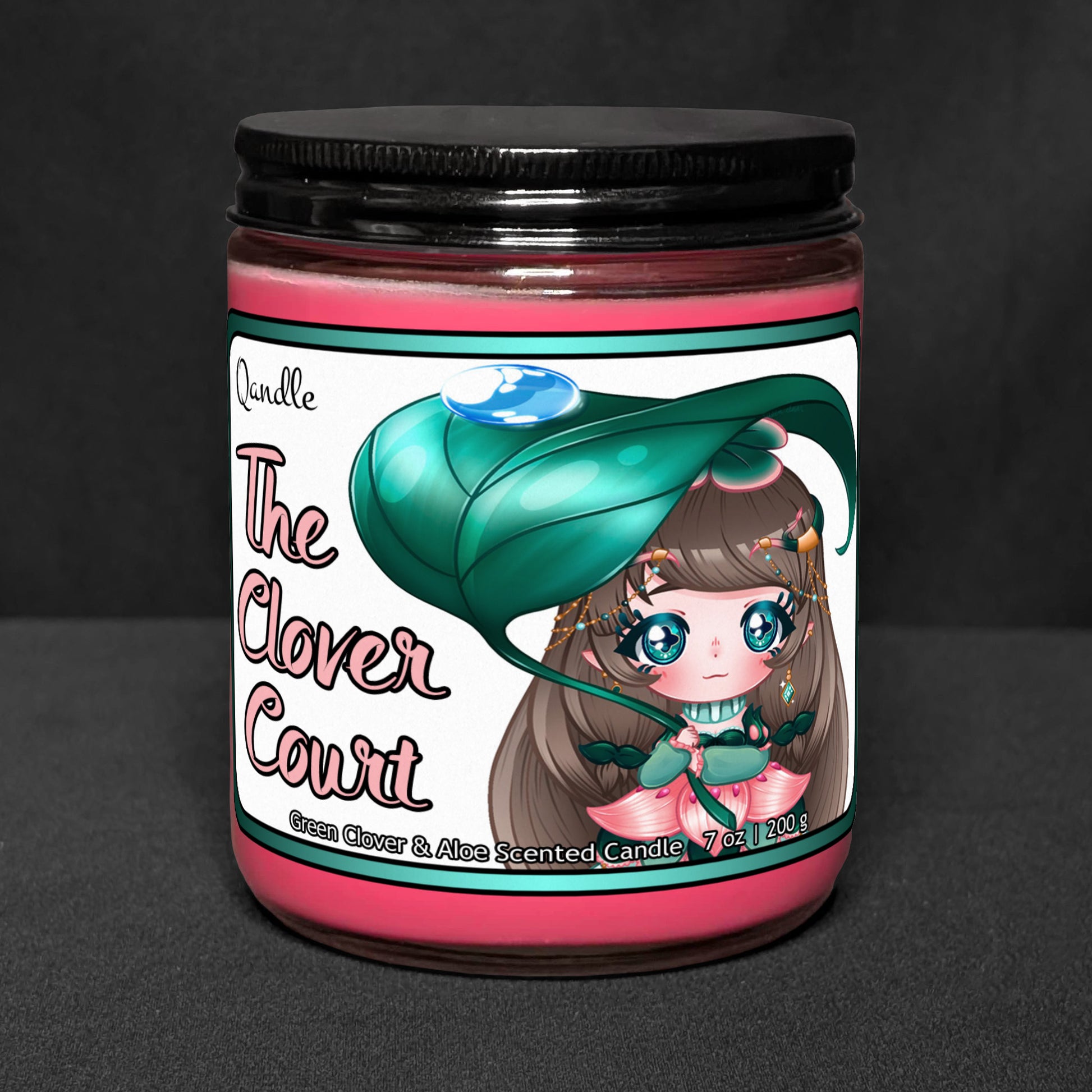 The Clover Court Candle