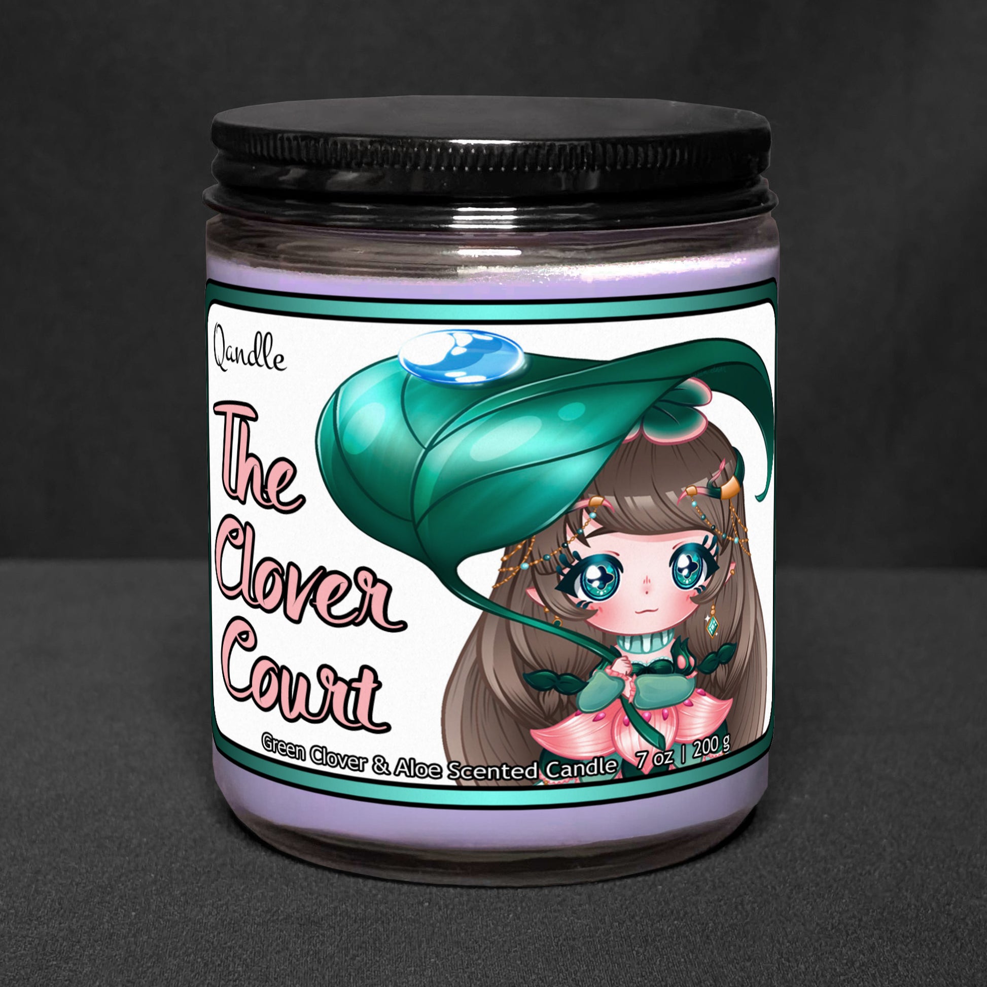 The Clover Court Candle