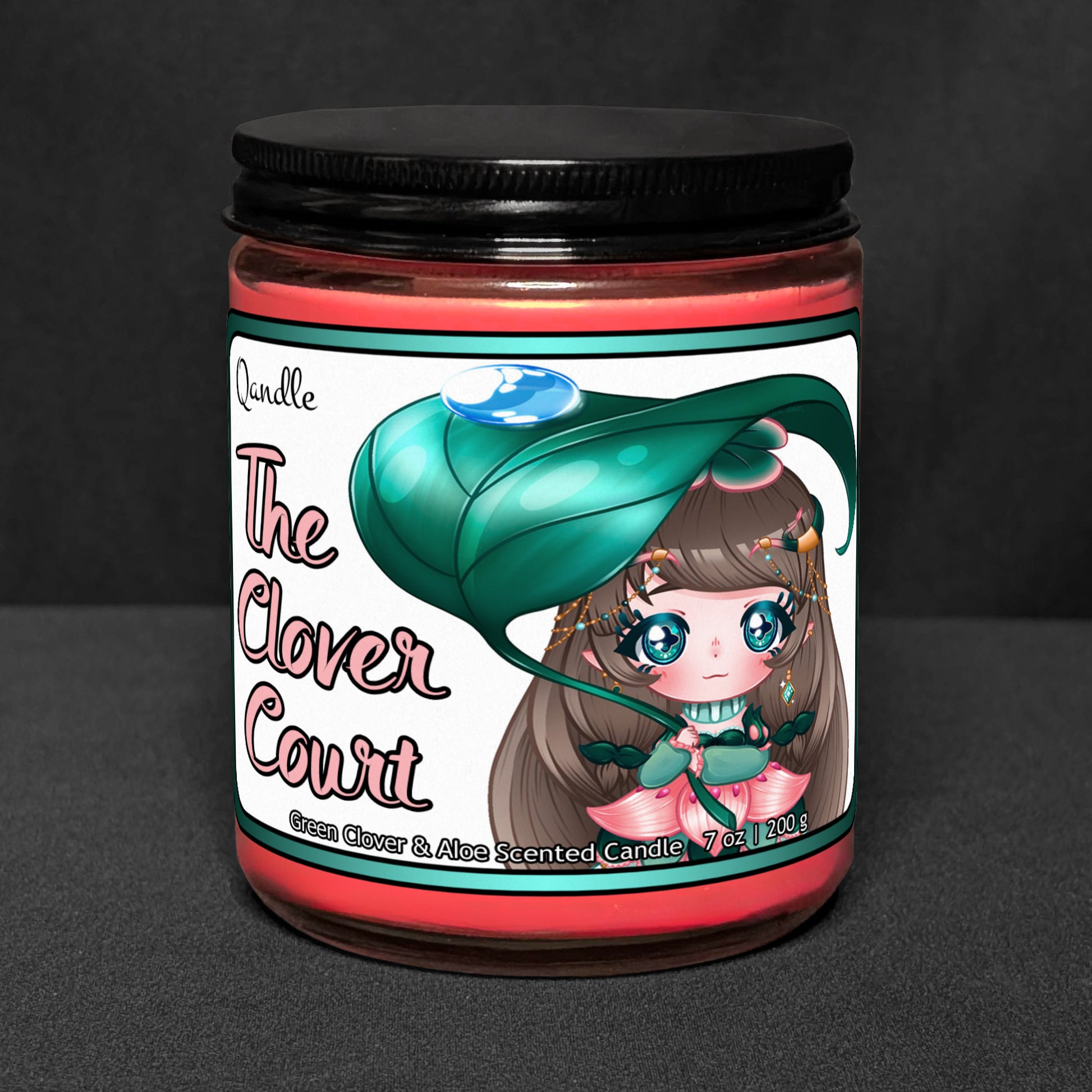 The Clover Court Candle