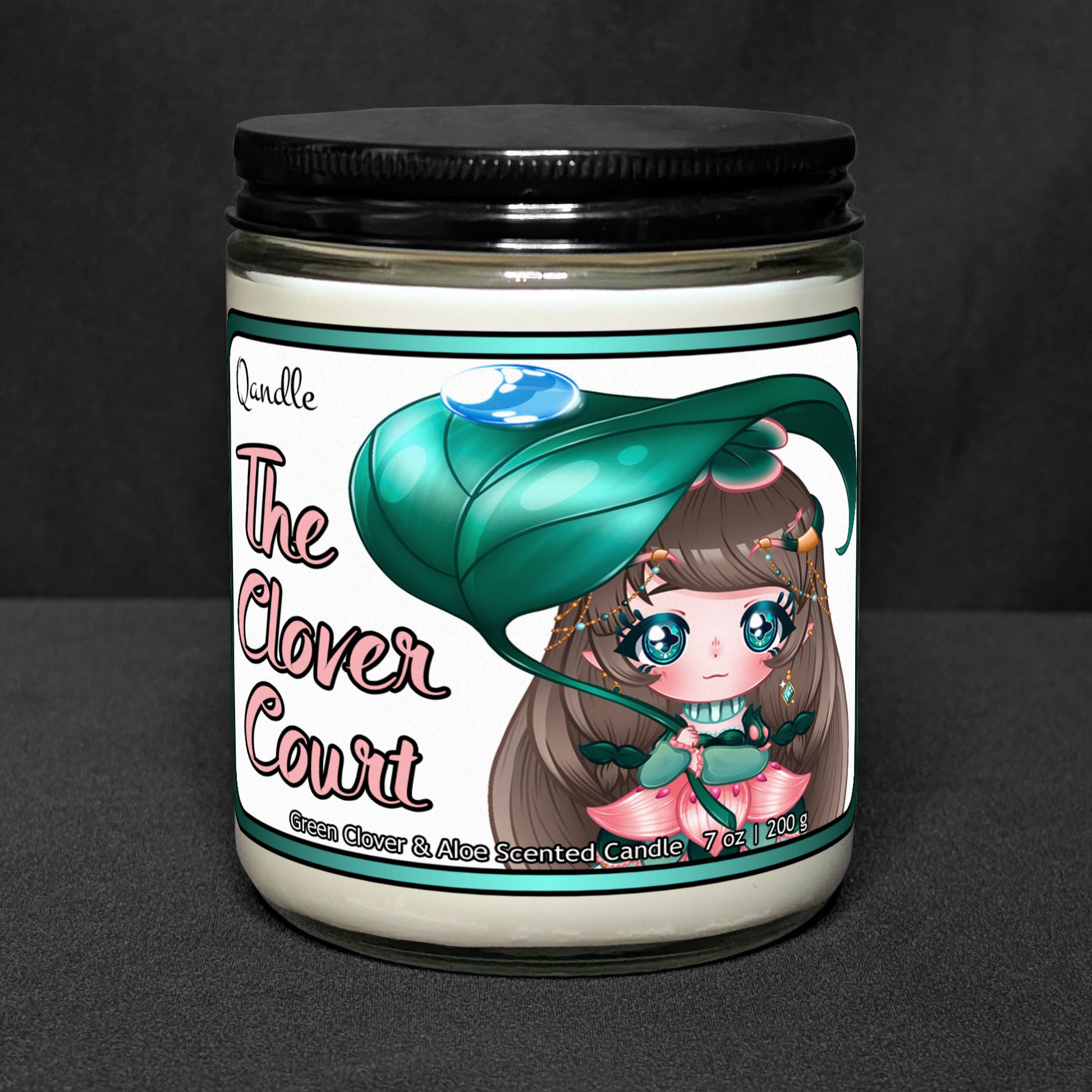The Clover Court Candle