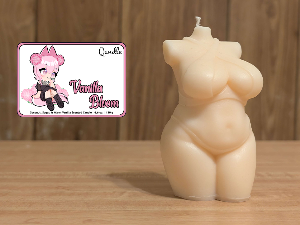 Vanilla Bloom Curvy Body Candle